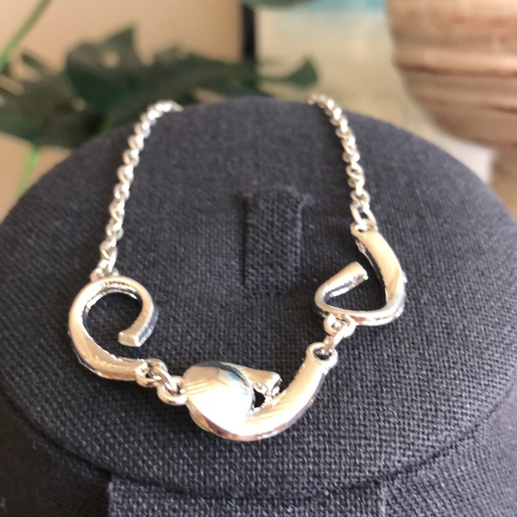 CLASSY Faux Pearl Necklace/Bracelet/Earrings - Picture 6 of 12